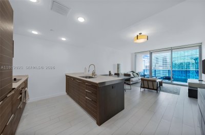 Epic Miami Apt #3811