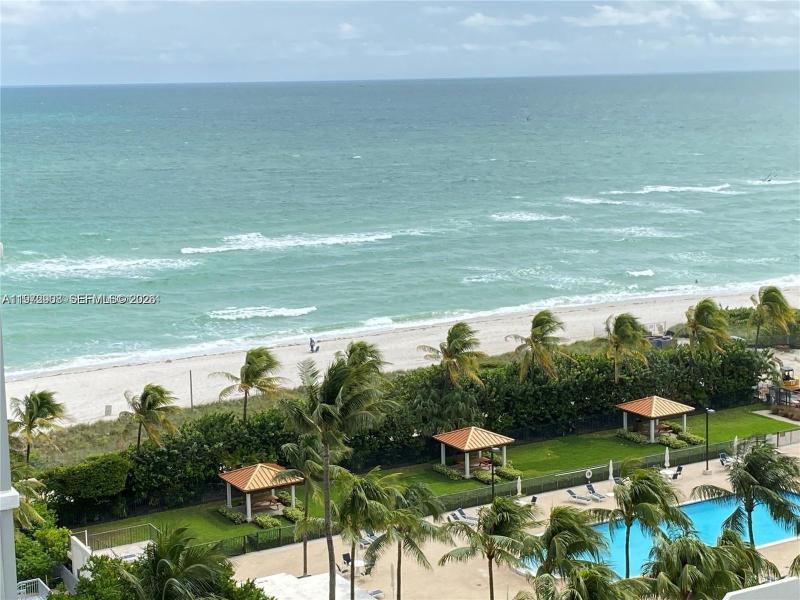 Comprar apartamento no Mirasol Ocean Towers 1404