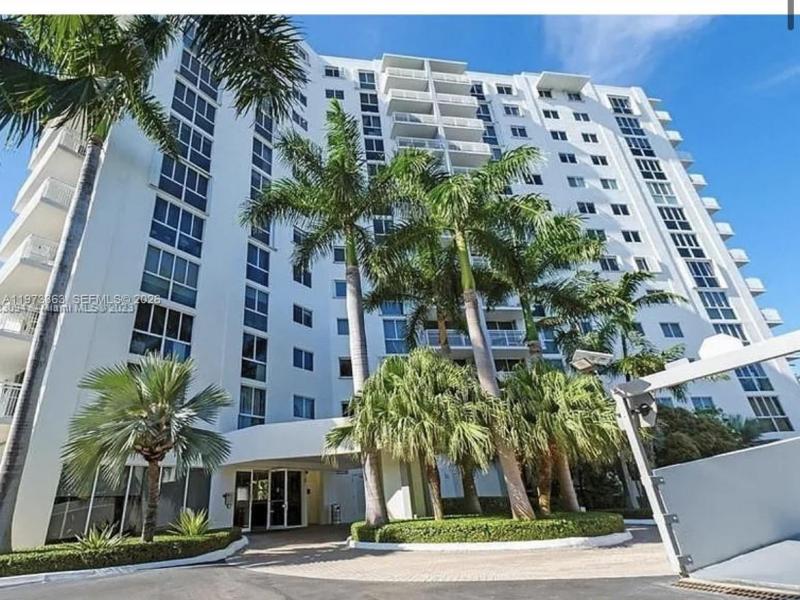 West Bay Plaza Apt #G-08