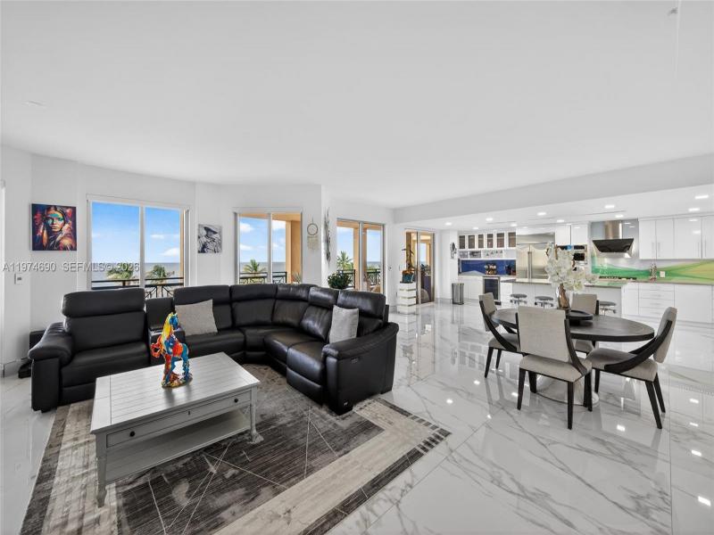 Condo for sale at Positano Beach 401