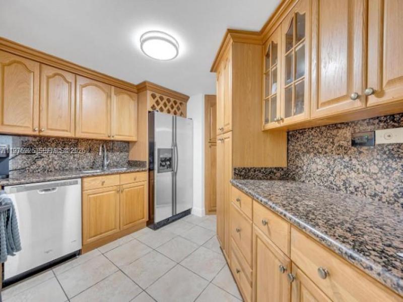 Property photo # 9