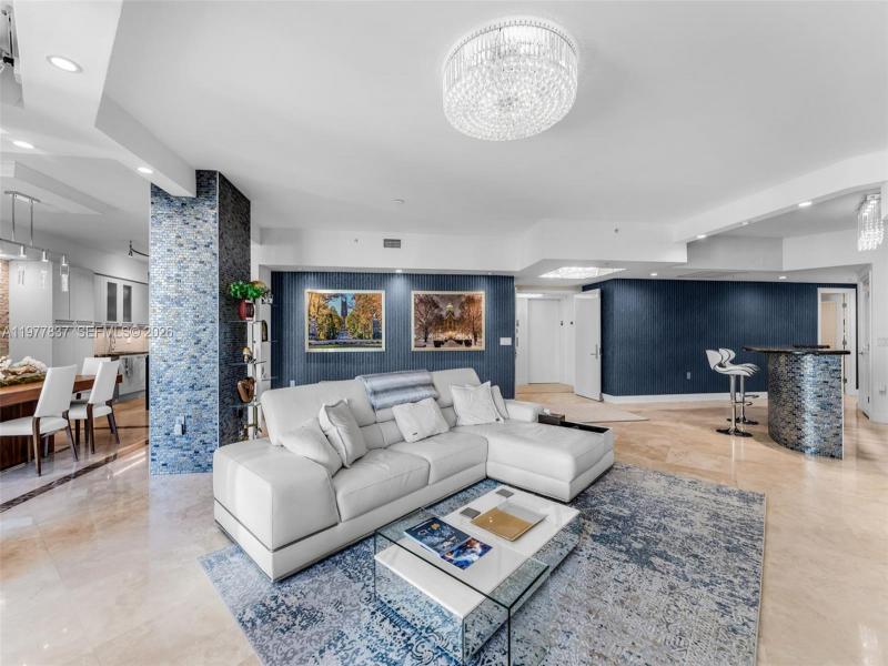 Condo for sale at Las Olas River House 2505
