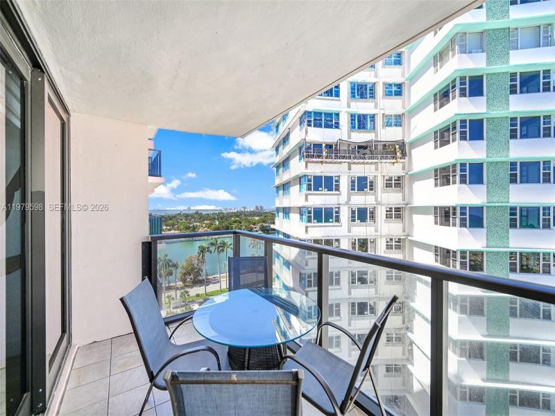 Comprar apartamento en The Alexander 1214