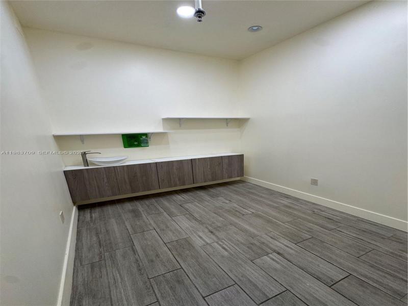 Property photo # 8