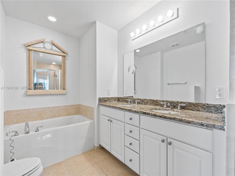 Comprar apartamento en Alaqua 716
