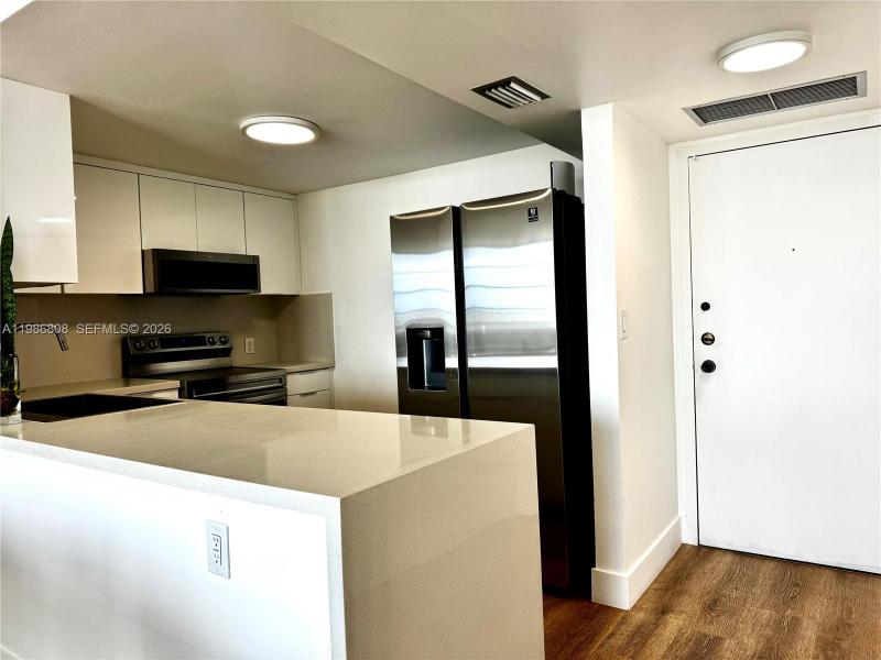 Comprar apartamento en Bayview Towers A909