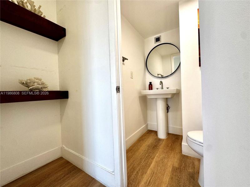 Comprar apartamento en Bayview Towers A909
