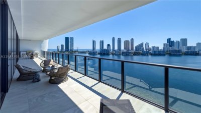 Prive Apt #1201