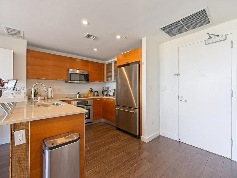 Property photo # 9