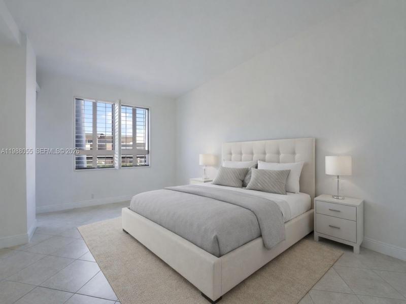 Comprar apartamento en Key Colony III Emerald Bay 320