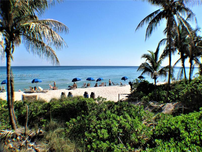 Condo for sale at The Hemispheres 5Q