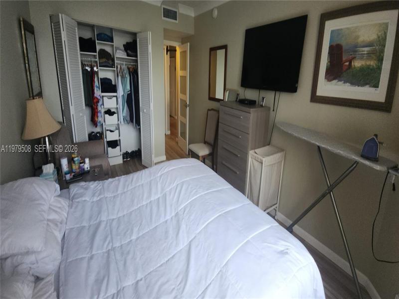 Condo for sale at The Hemispheres 5Q