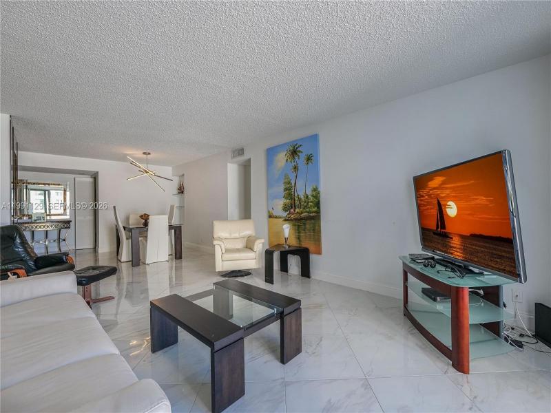Apartment for rent at Britannia at Quadomain 305
