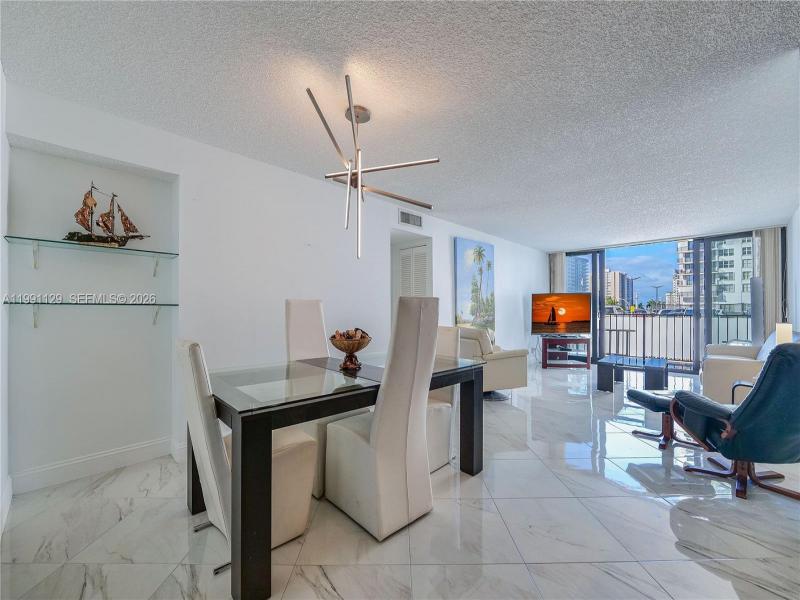 Apartment for rent at Britannia at Quadomain 305