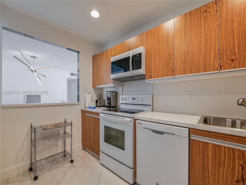 Apartment for rent at Britannia at Quadomain 305