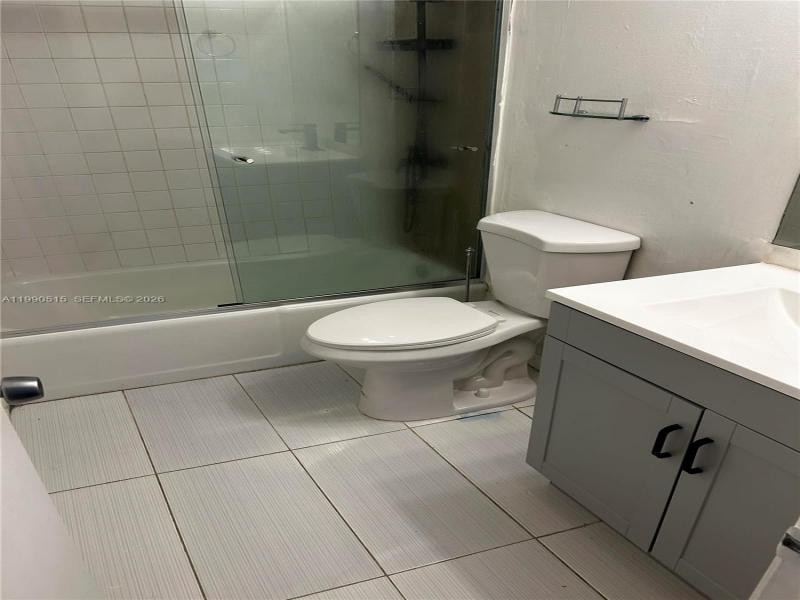 Comprar apartamento en Coastal Towers 604