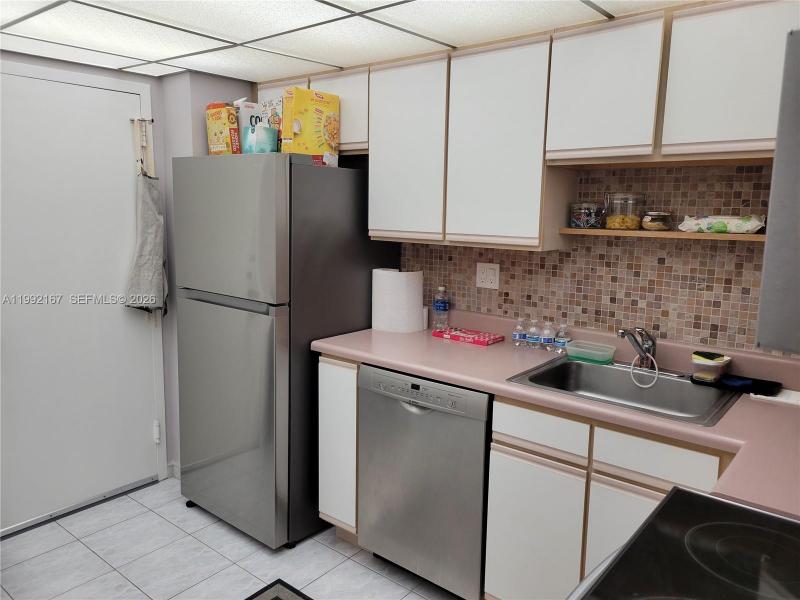 Comprar apartamento no Winston Towers 1208