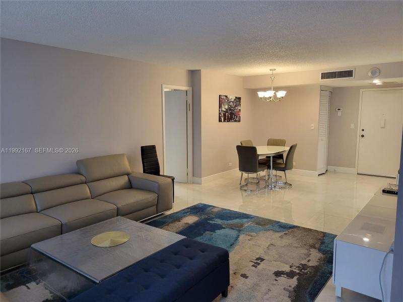 Comprar apartamento no Winston Towers 1208