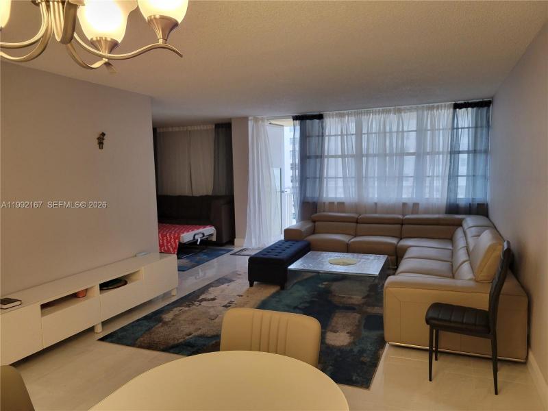 Comprar apartamento no Winston Towers 1208