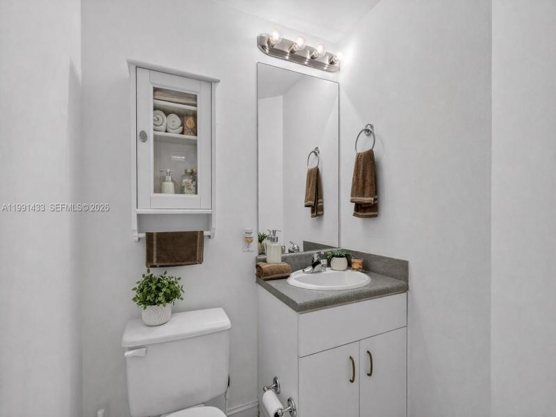 Property photo # 9