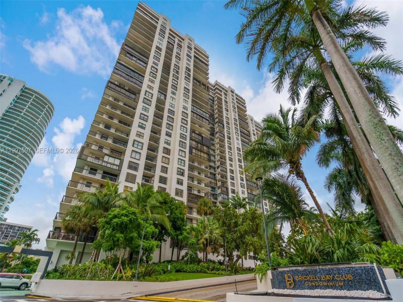 Brickell Bay Club Apt #1109