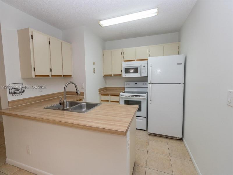 Property photo # 0