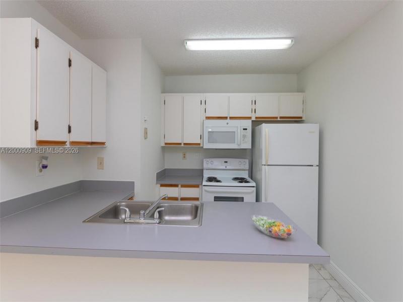 Property photo # 9
