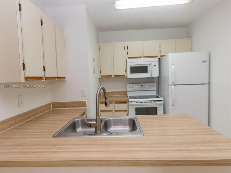 Property photo # 7