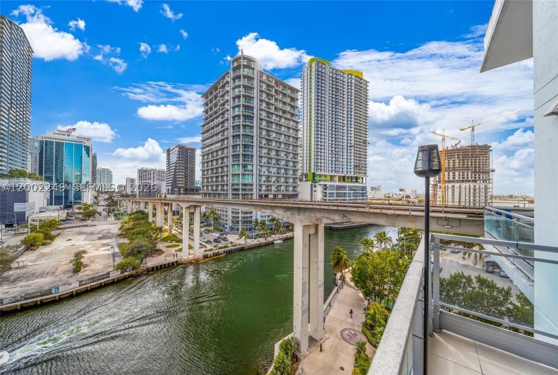 Apartment for rent at Mint at Riverfront 902