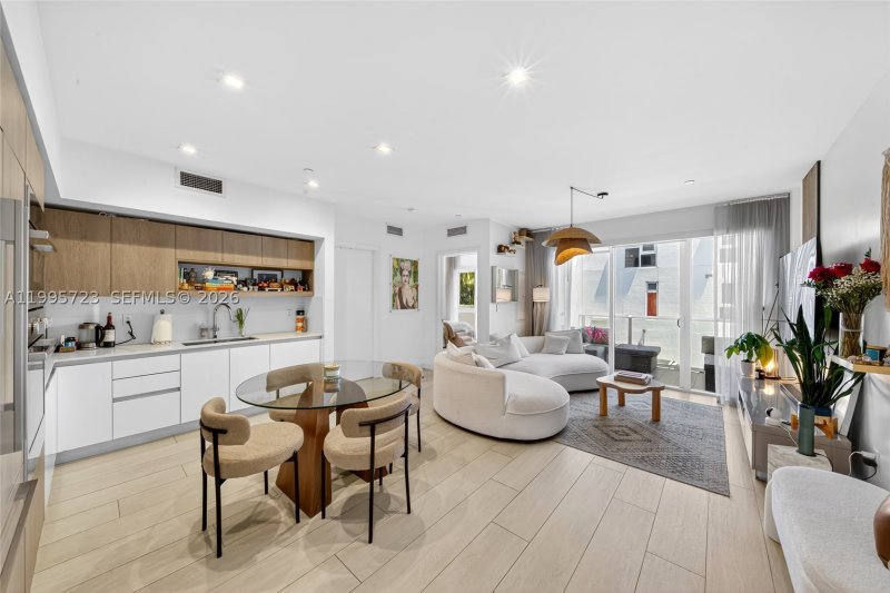 Condo for sale at One Bay Residences 113