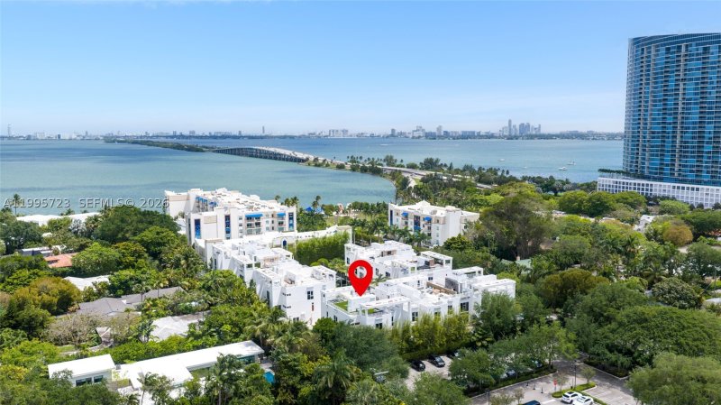 Condo for sale at One Bay Residences 113