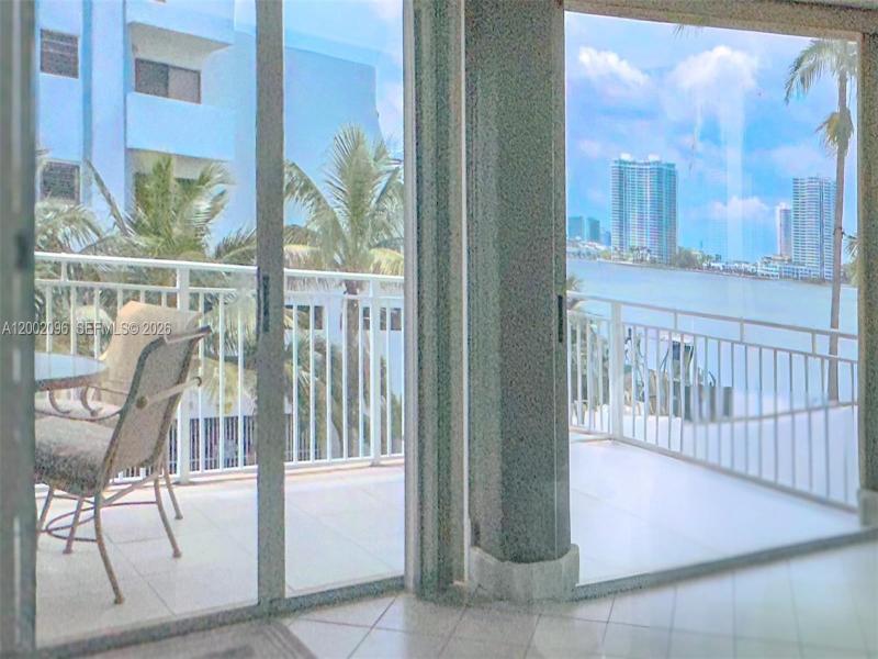 Comprar apartamento en Le Montcalm 201