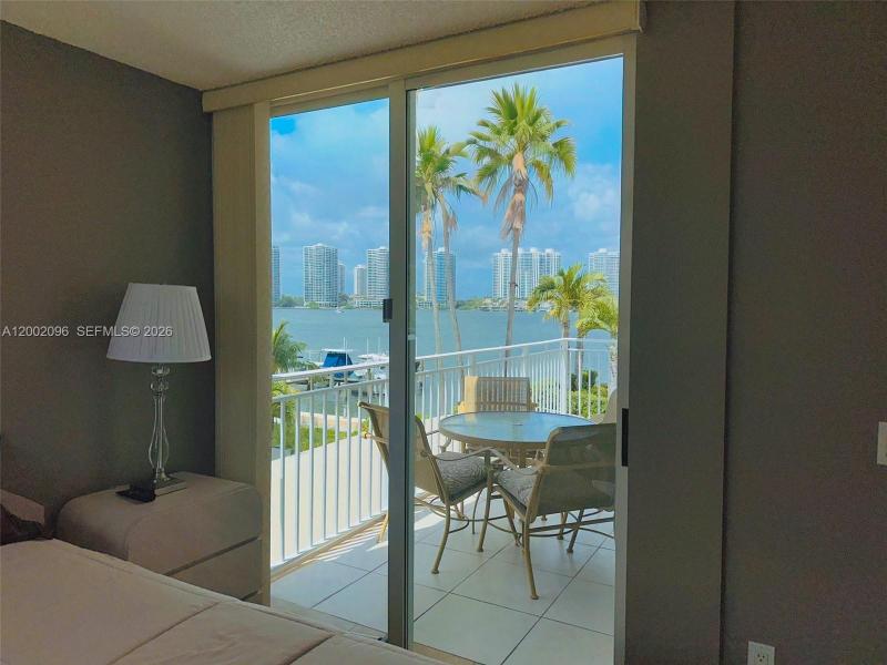 Comprar apartamento en Le Montcalm 201