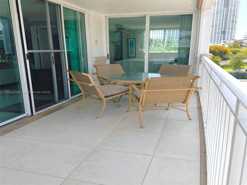 Comprar apartamento en Le Montcalm 201