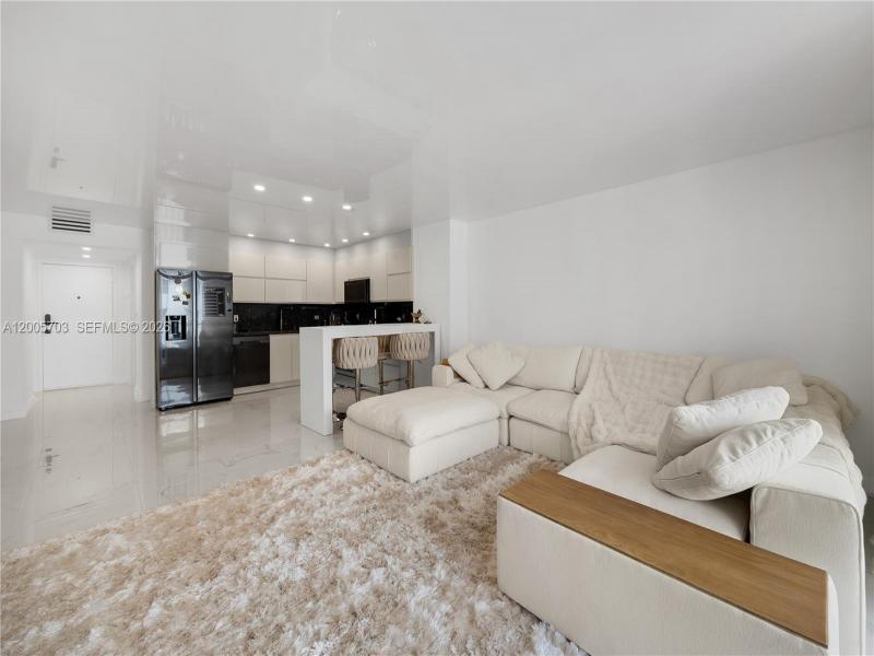 Condo for sale at Prince George 15B
