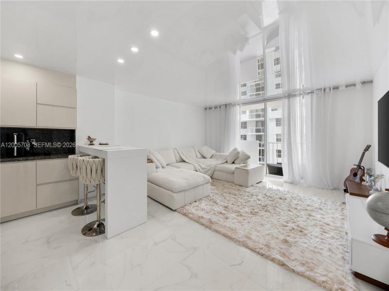 Condo for sale at Prince George 15B