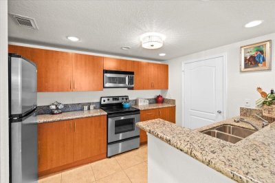 The Belmont Apt #30105