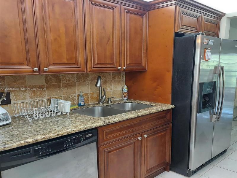 Property photo # 9