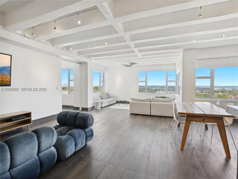 Property photo # 9