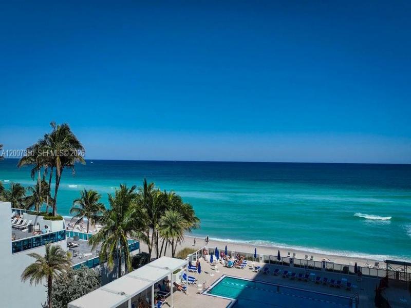 Condo for sale at Aquarius Towers 504S