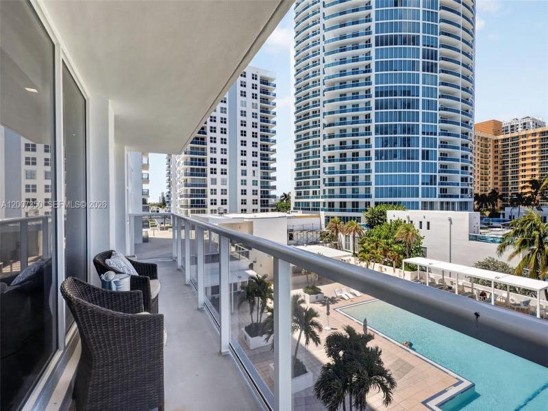 Condo for sale at Aquarius Towers 504S