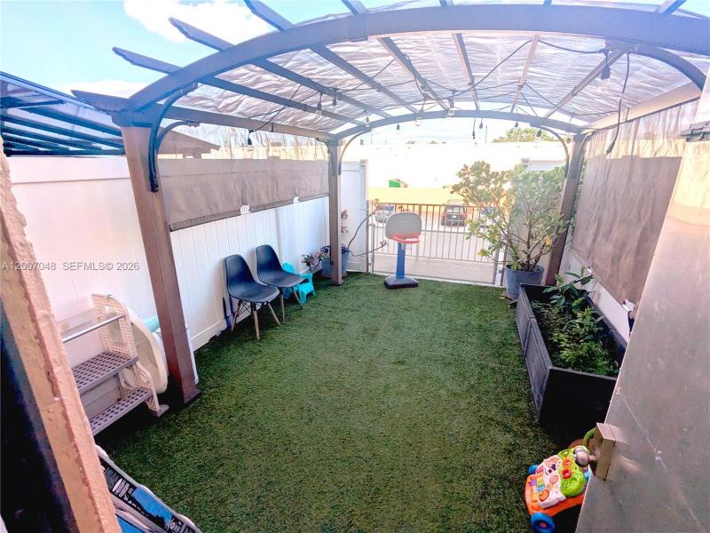 Property photo # 6