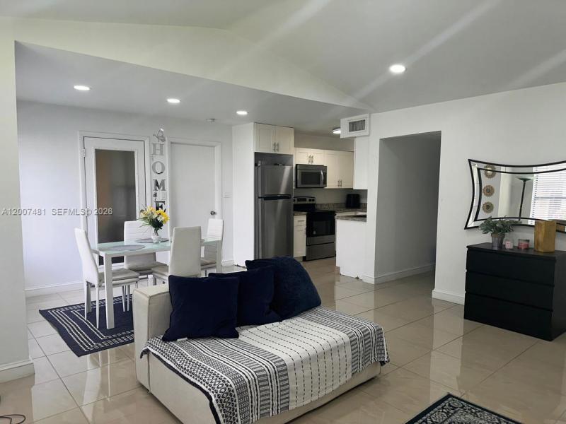 Property photo # 2