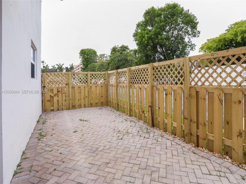 Property photo # 7