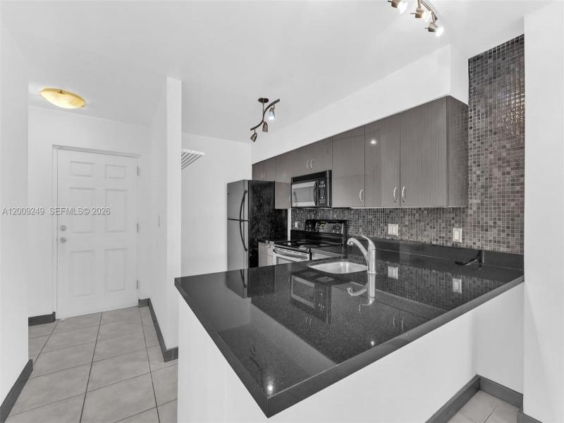 Property photo # 4