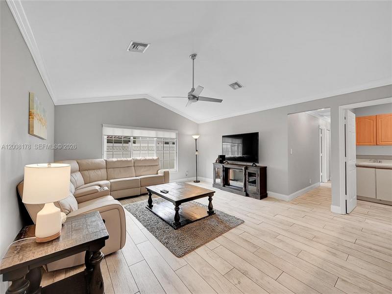 Property photo # 7