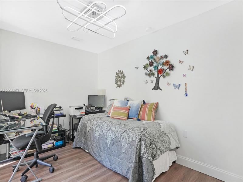 Property photo # 7