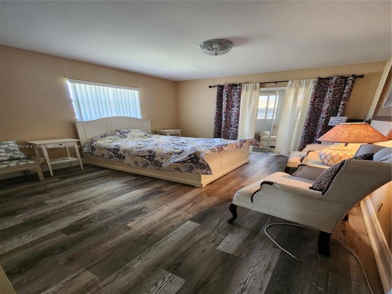 Property photo # 4