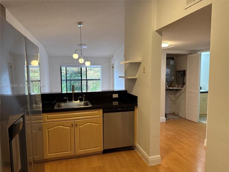 Property photo # 9