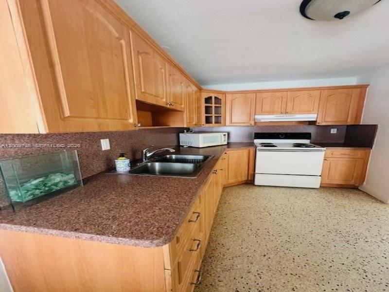 Property photo # 6